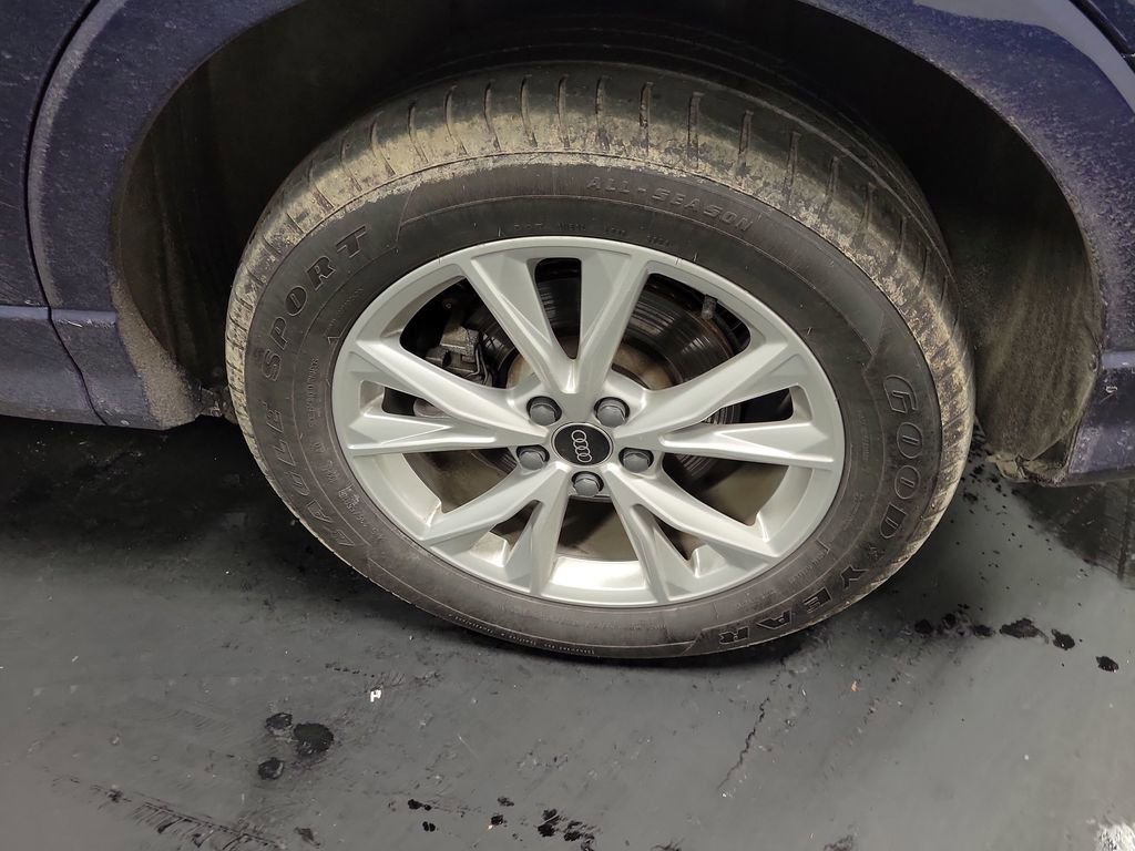 Used 2025 Audi Q3 2.0T Premium image 10