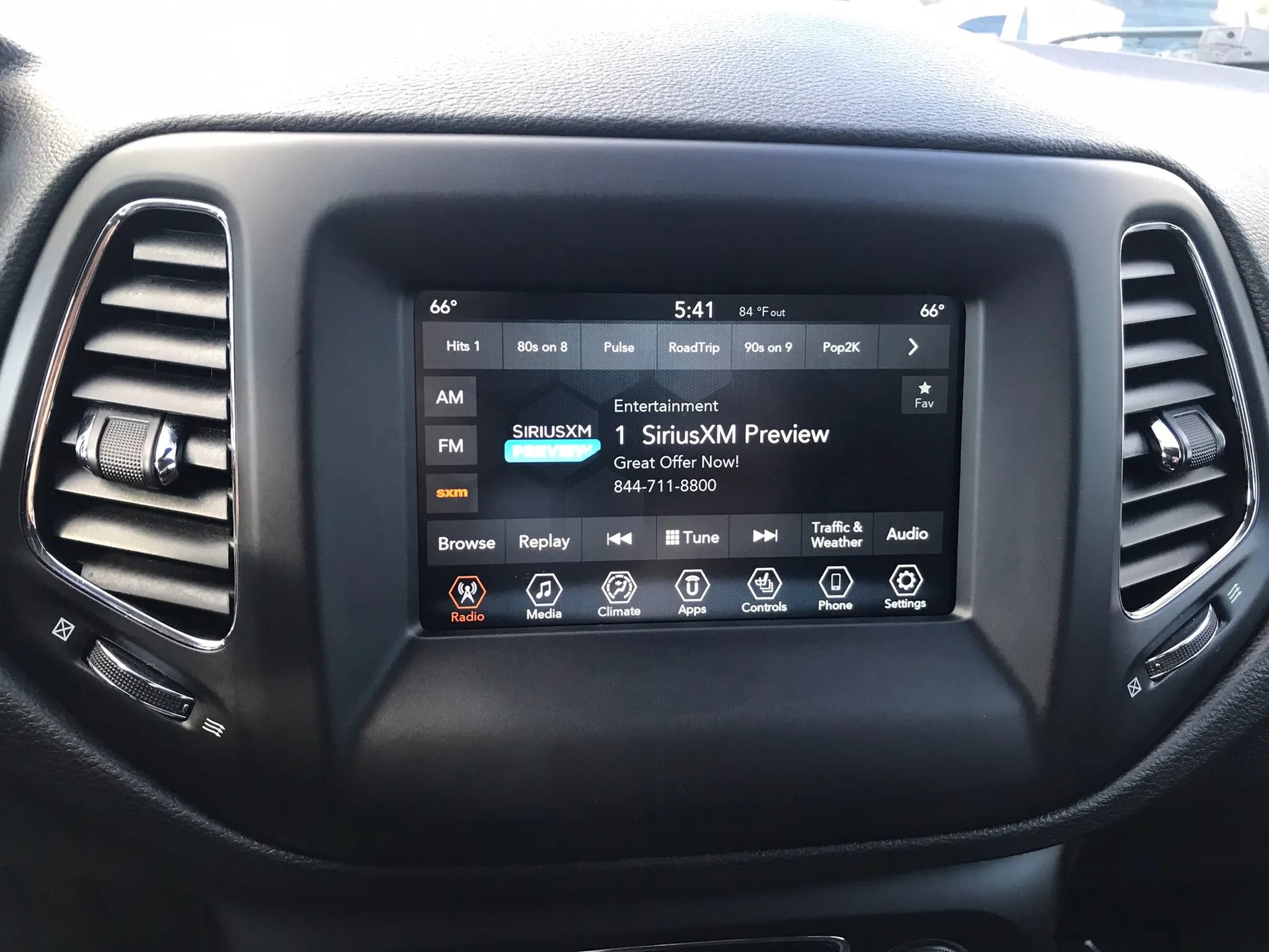 Used 2019 Jeep Compass Latitude w/ Popular Equipment Group AWD/4WD image 22