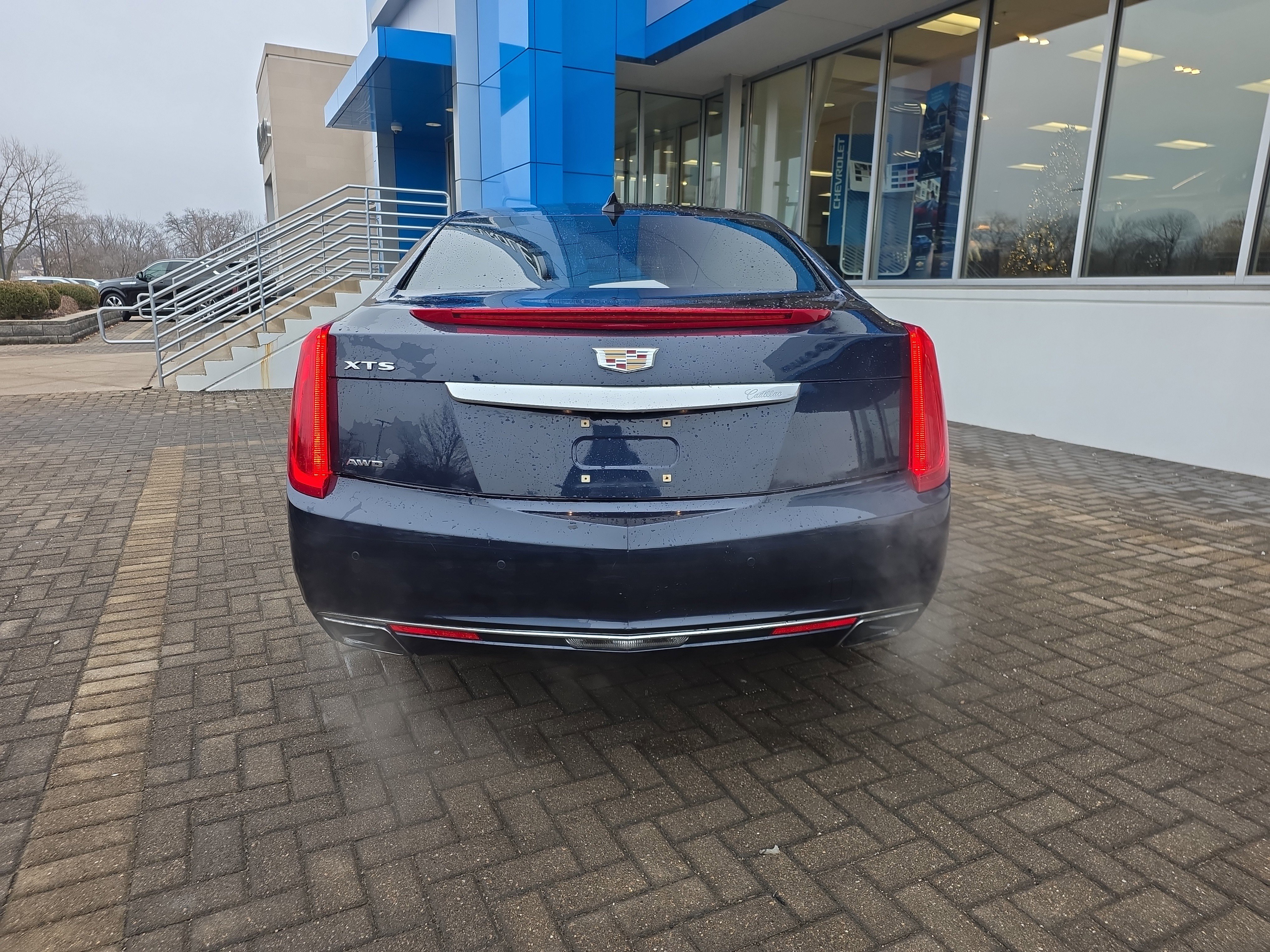 Used 2017 Cadillac XTS Luxury w/ Driver Awareness Package image 4