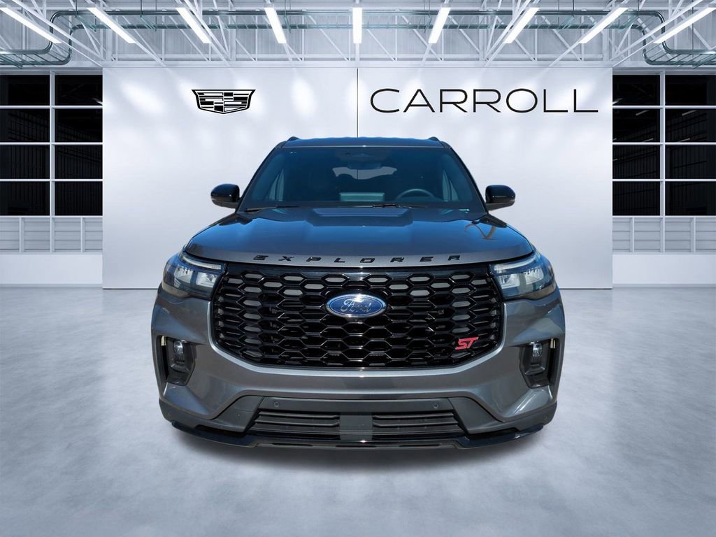 Used 2025 Ford Explorer ST image 9