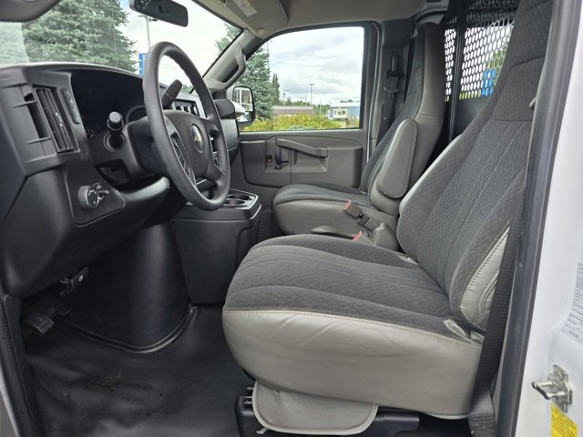 Used 2023 Chevrolet Express 2500 w/ Driver Convenience Package image 12