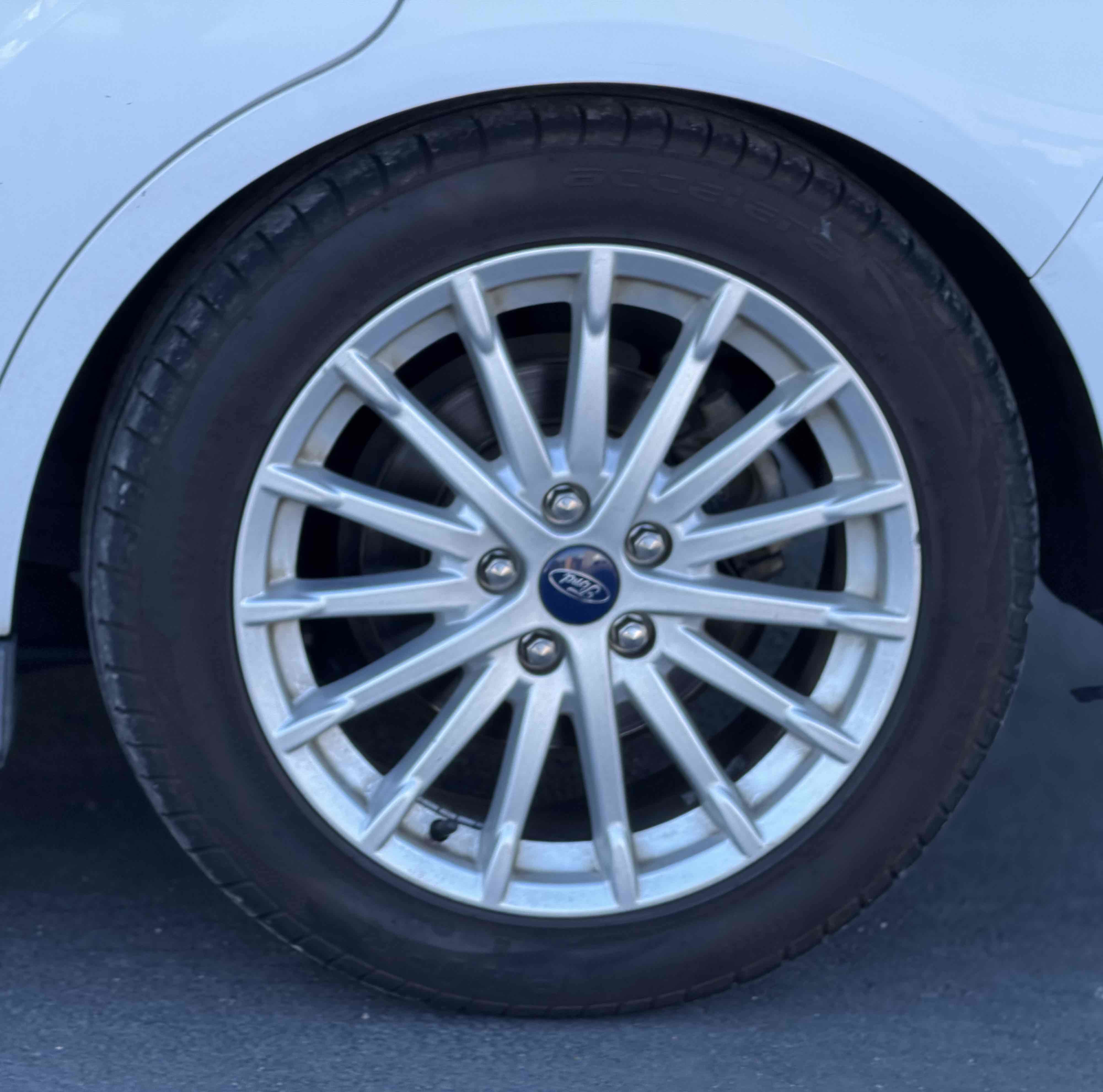 Used 2016 Ford C-MAX Energi SEL image 5