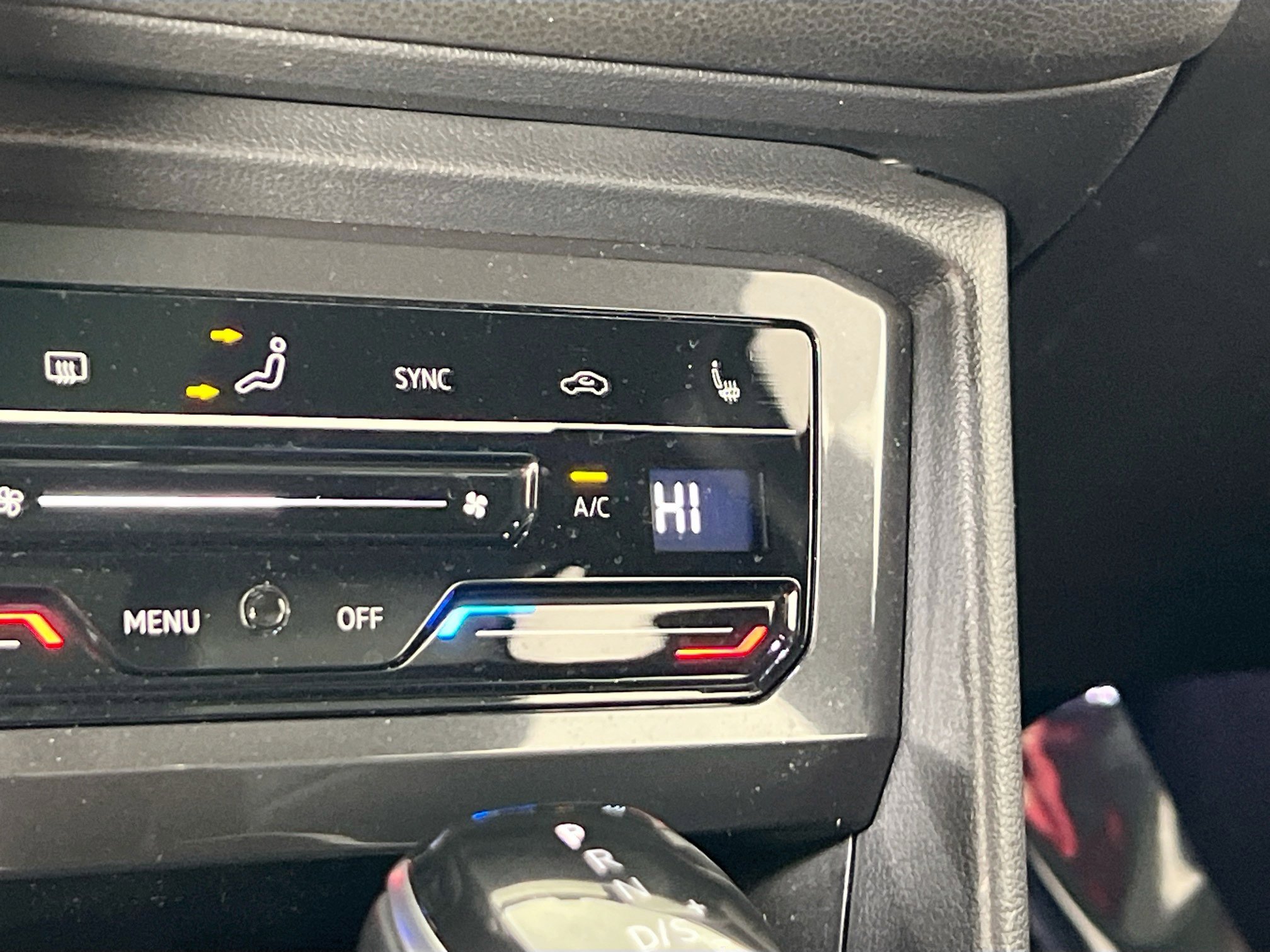 Used 2022 Volkswagen Tiguan SEL R-Line AWD/4WD image 21