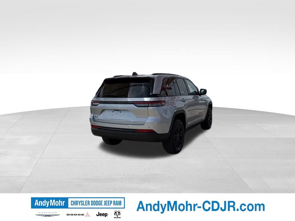 New 2025 Jeep Grand Cherokee Altitude AWD/4WD image 8