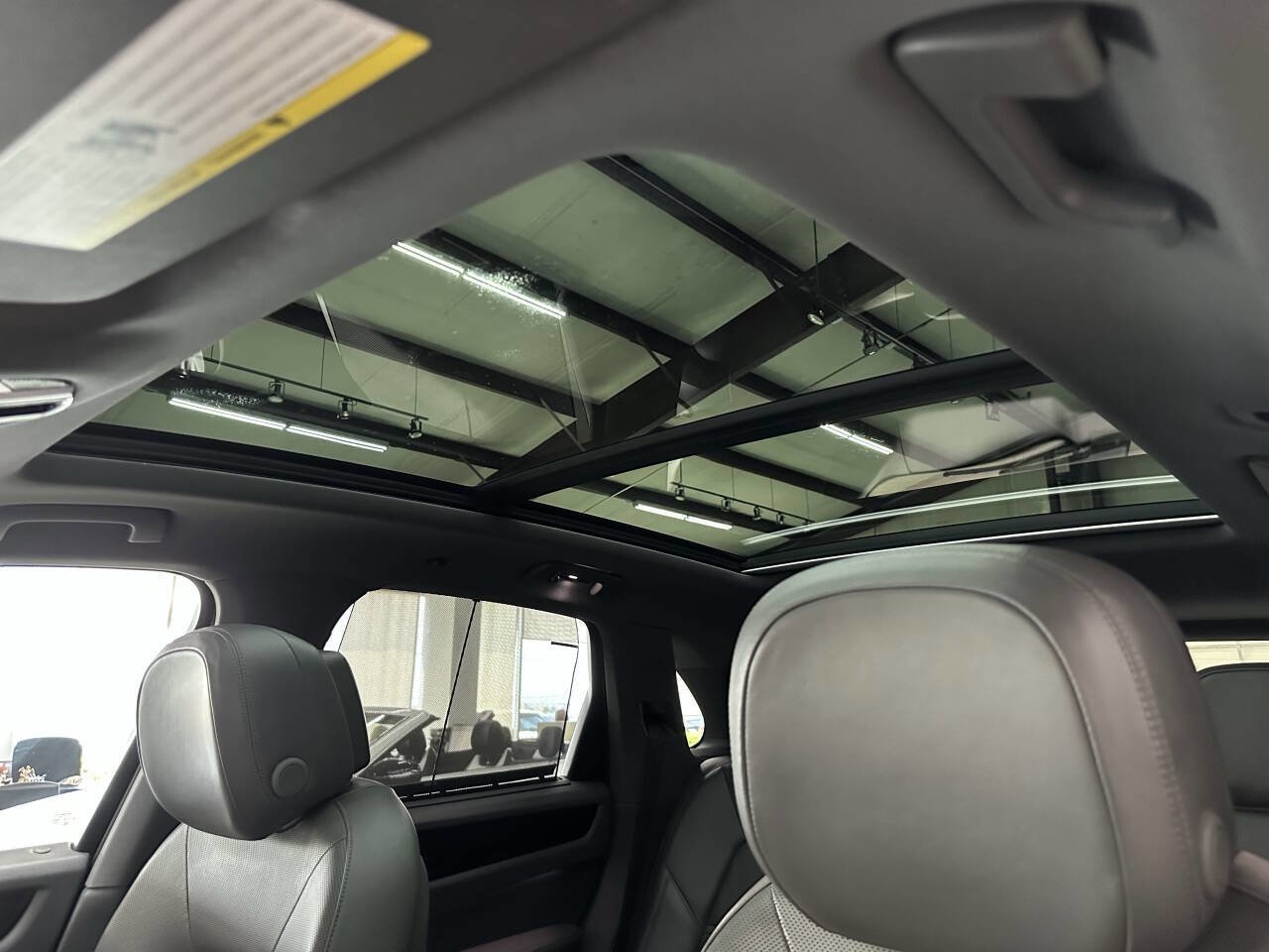 Used 2019 Porsche Cayenne S image 32