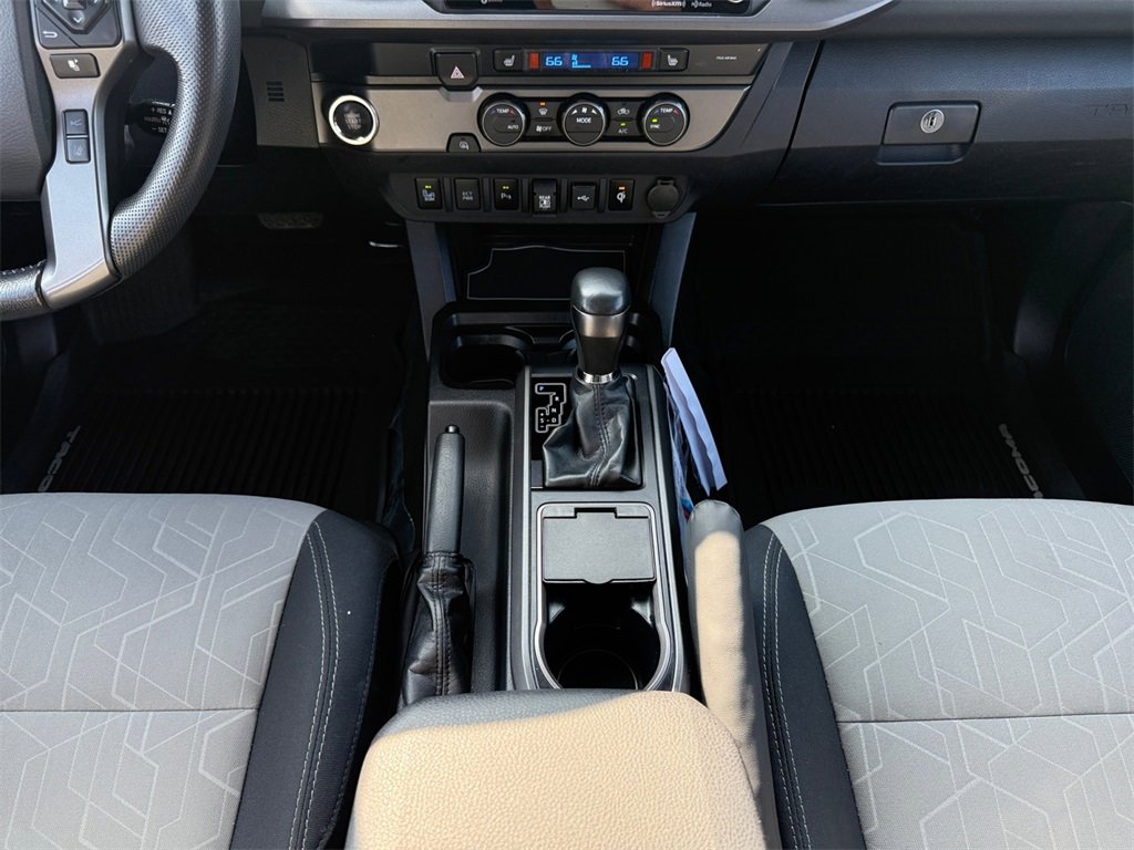 Used 2020 Toyota Tacoma SR5 image 15