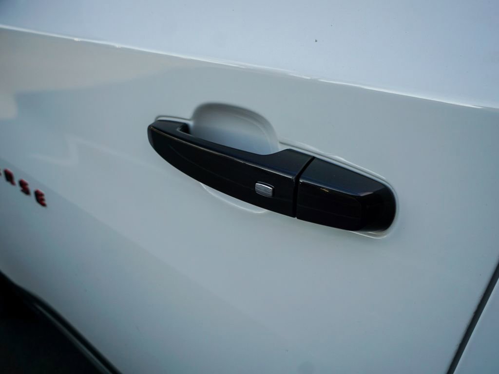 Used 2019 Chevrolet Traverse Premier w/ Redline Edition image 9