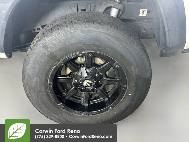 Used 2018 Toyota Tacoma TRD Off-Road AWD/4WD image 31