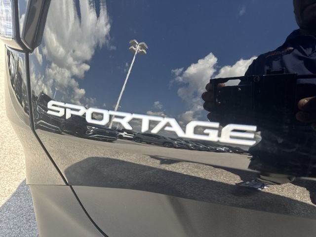 Used 2023 Kia Sportage EX FWD image 31
