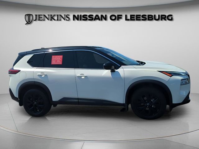 Certified 2023 Nissan Rogue SV w/ SV Premium B Package FWD image 2