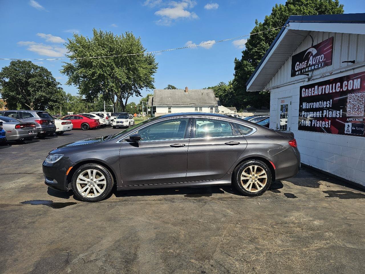 Used 2015 Chrysler 200 Limited w/ Convenience Group FWD image 6