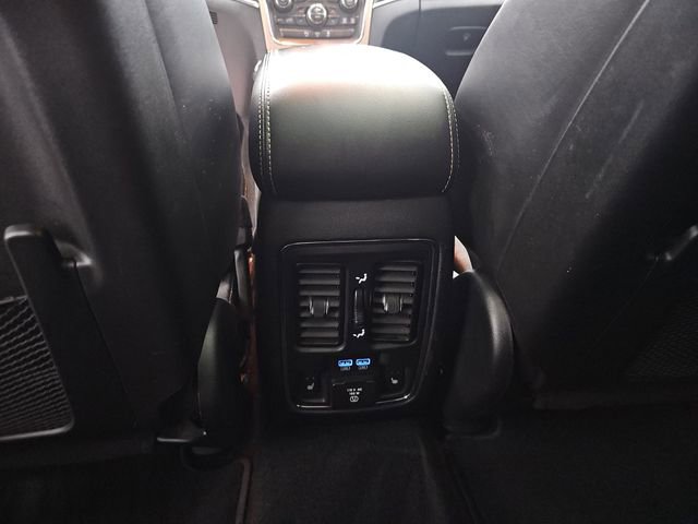 Used 2014 Jeep Grand Cherokee Limited w/ Luxury Group II AWD/4WD image 40