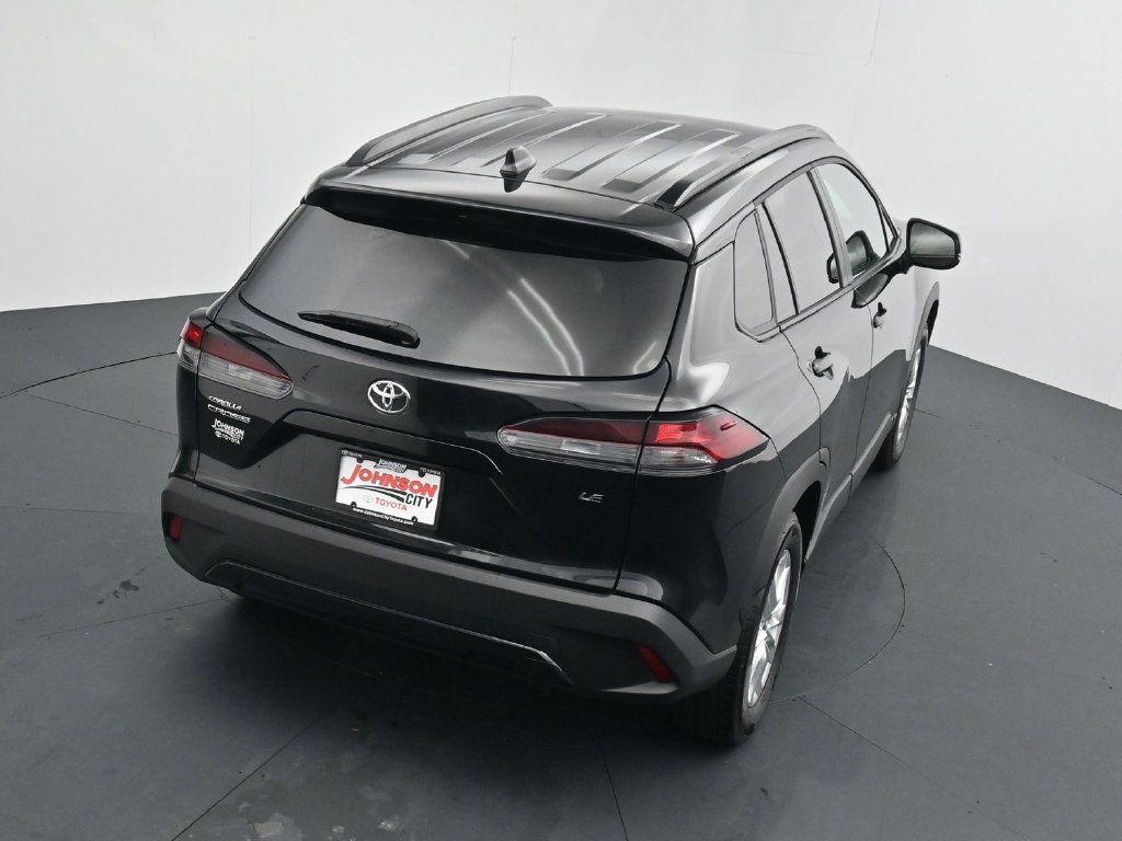 Used 2026 Toyota Corolla Cross LE FWD image 25