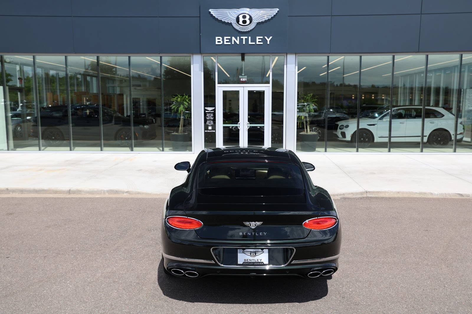 Used 2024 Bentley Continental GT Azure AWD/4WD image 10