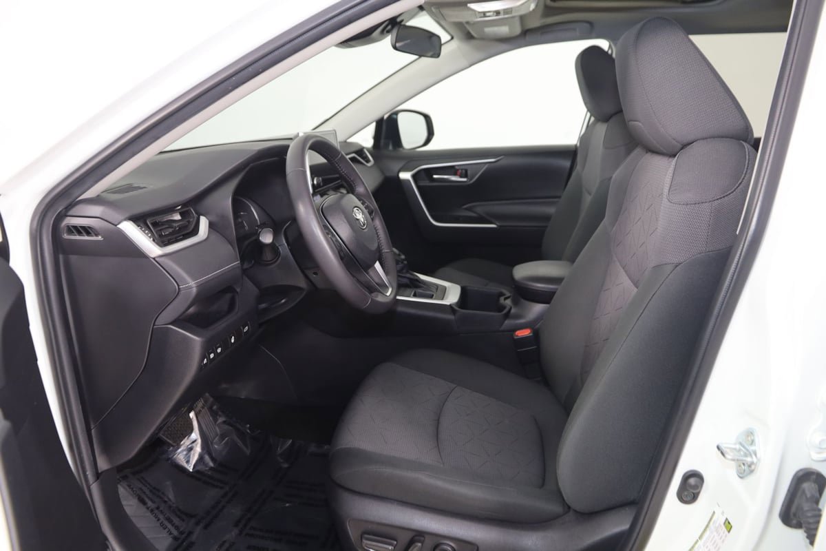 Used 2024 Toyota RAV4 XLE w/ Convenience Package AWD/4WD image 12