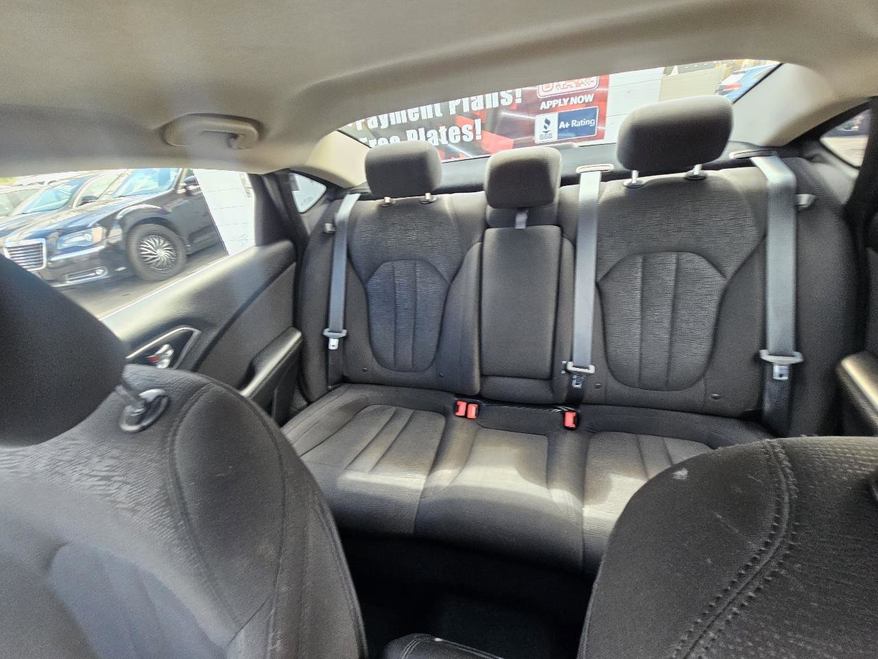 Used 2016 Chrysler 200 Limited image 18