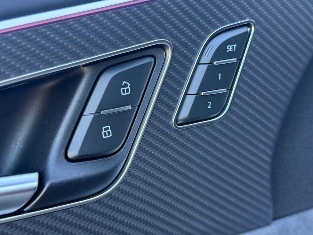 Used 2024 Audi RS Q8 w/ Black Optic Package image 86