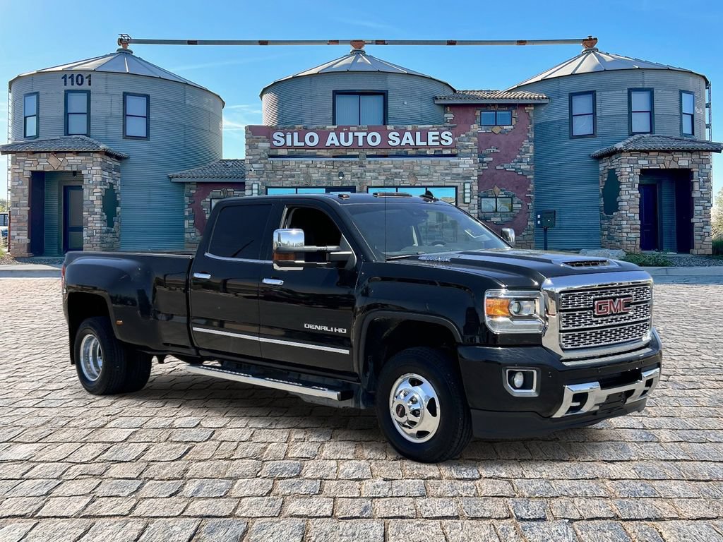 Used 2018 GMC Sierra 3500 Denali w/ Duramax Plus Package AWD/4WD image 7