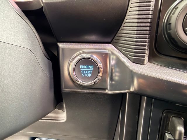 Used 2025 Ford F150 Raptor AWD/4WD image 13