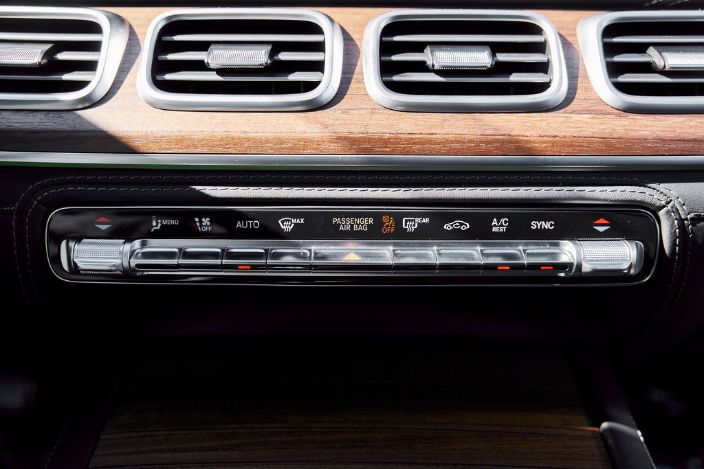 Used 2025 Mercedes-Benz Maybach GLS 600 4MATIC image 82