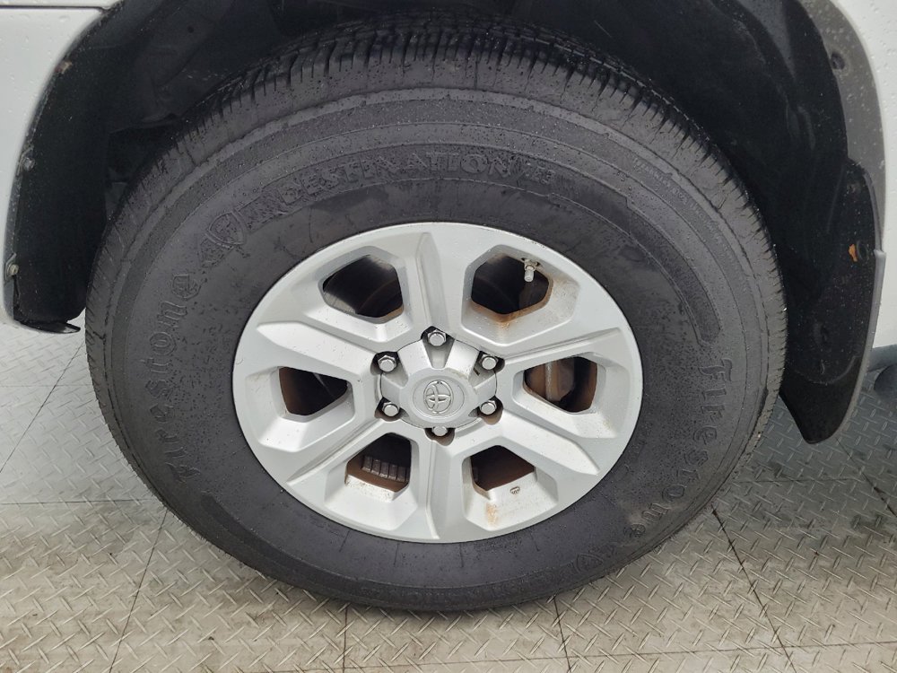 Used 2020 Toyota 4Runner SR5 Premium image 31