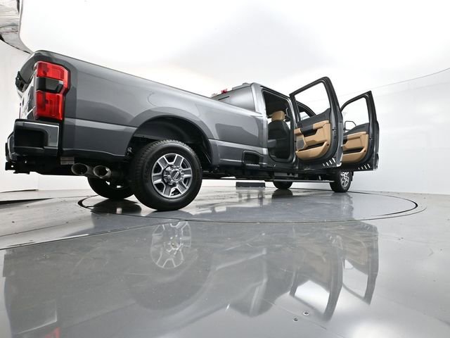 New 2026 Ford F350 Lariat image 40