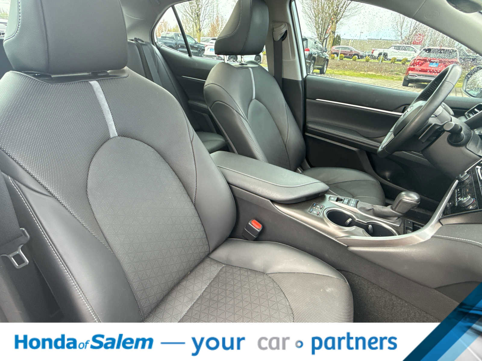 Used 2023 Toyota Camry XSE w/ Navigation Package image 14