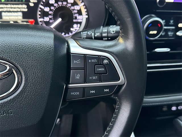 Certified 2024 Toyota Highlander LE image 26