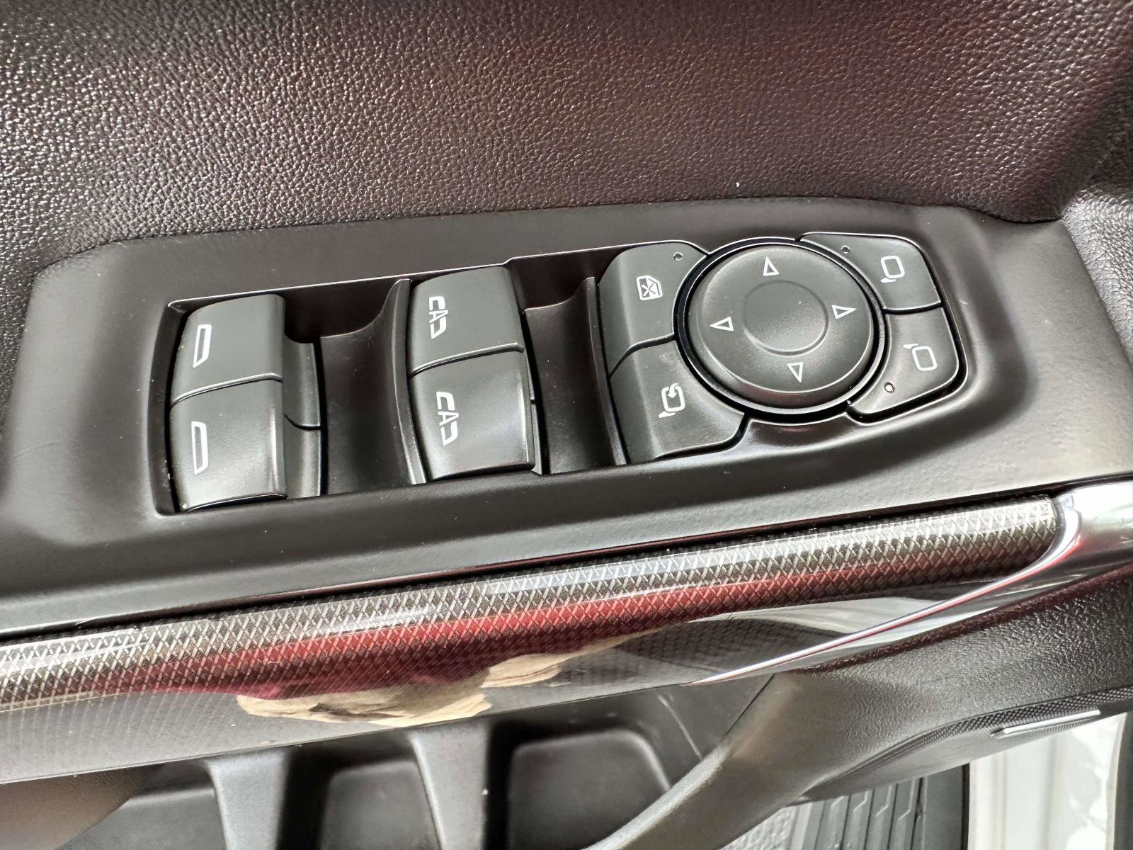 Used 2019 GMC Sierra 1500 AT4 w/ AT4 Premium Package image 10