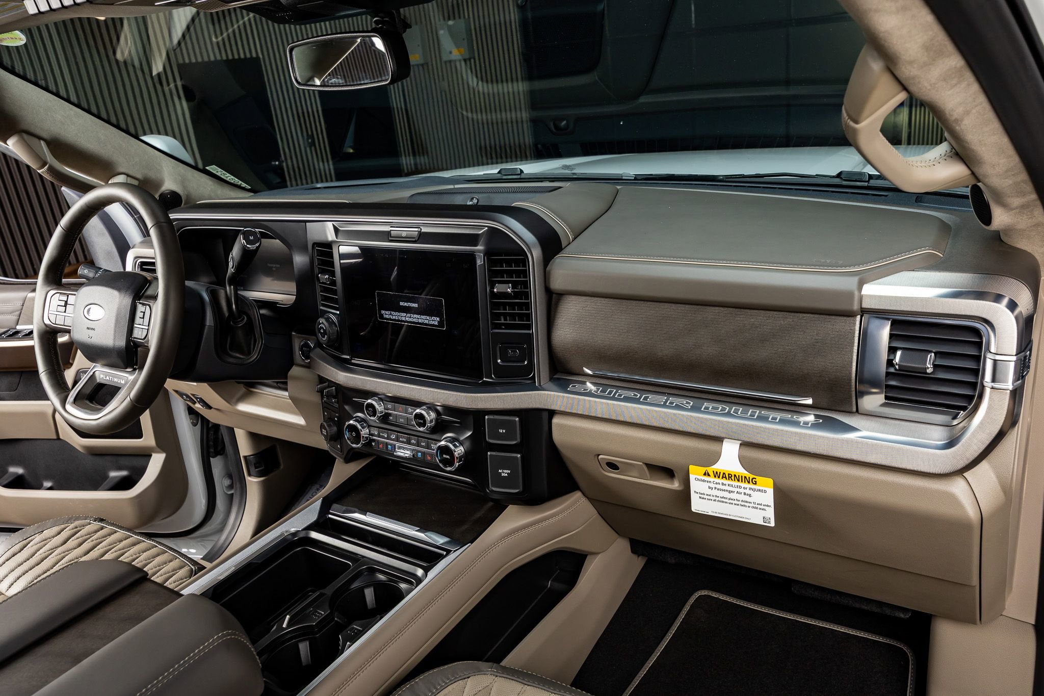 Used 2026 Ford F450 Platinum w/ Platinum Plus Package image 18