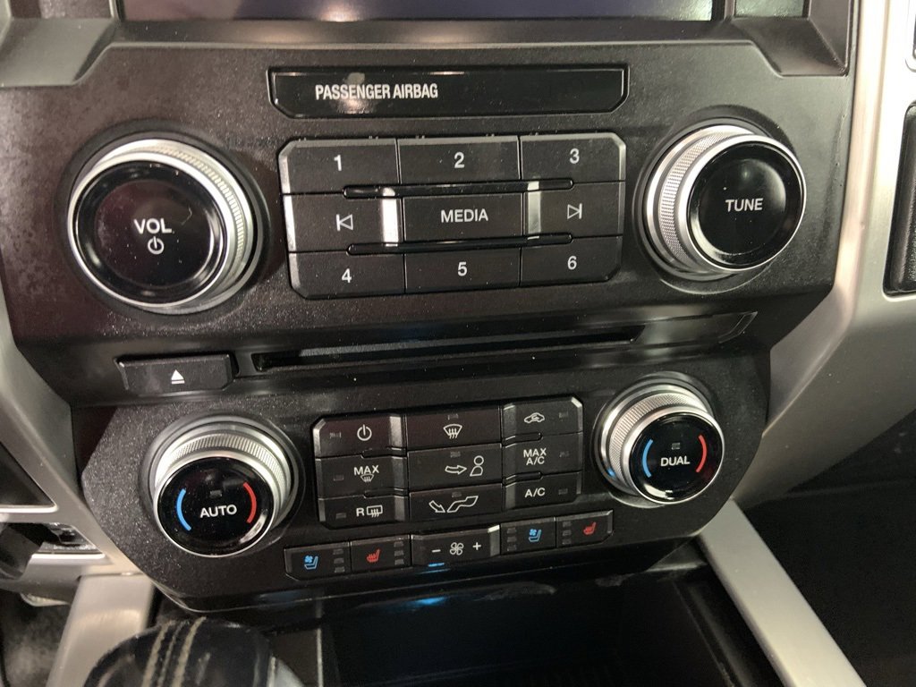 Used 2018 Ford F150 Platinum w/ Equipment Group 701A Luxury image 25