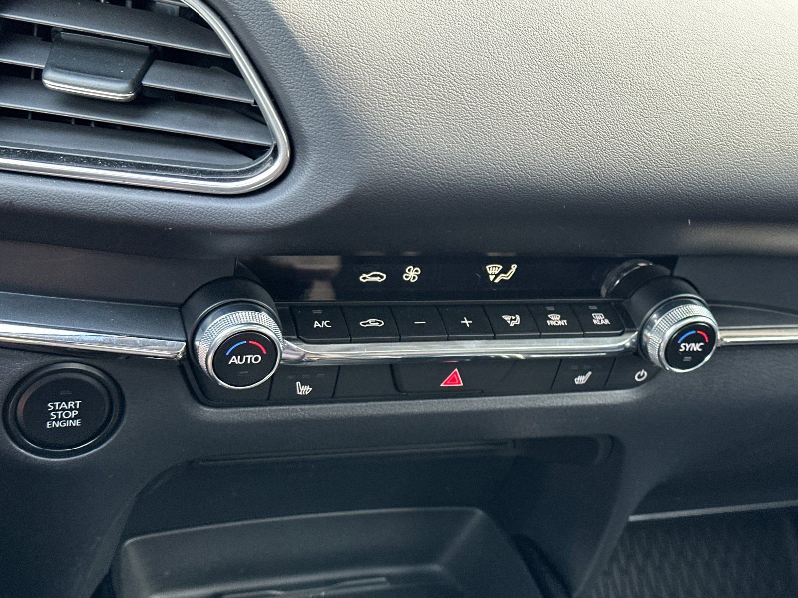 Certified 2025 MAZDA CX-30 AWD 2.5 S w/ Premium Package image 19