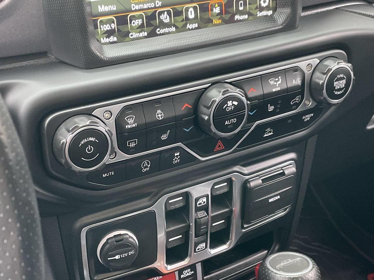Used 2021 Jeep Gladiator Mojave AWD/4WD image 35