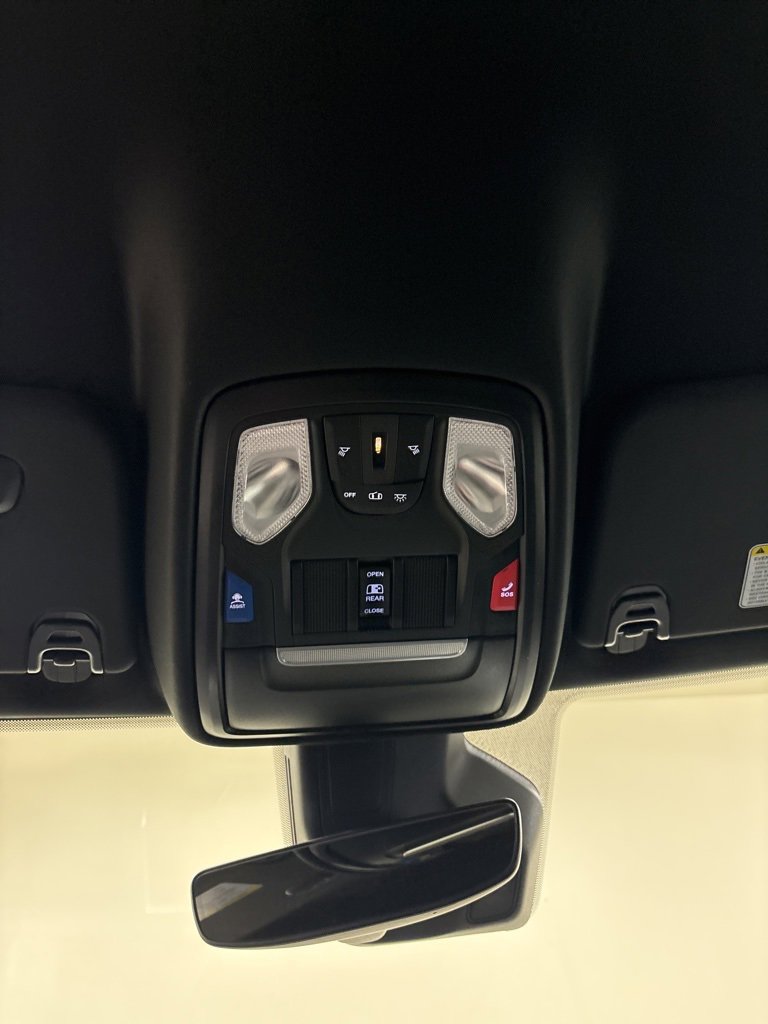 New 2026 RAM 1500 4x4 Crew Cab image 16