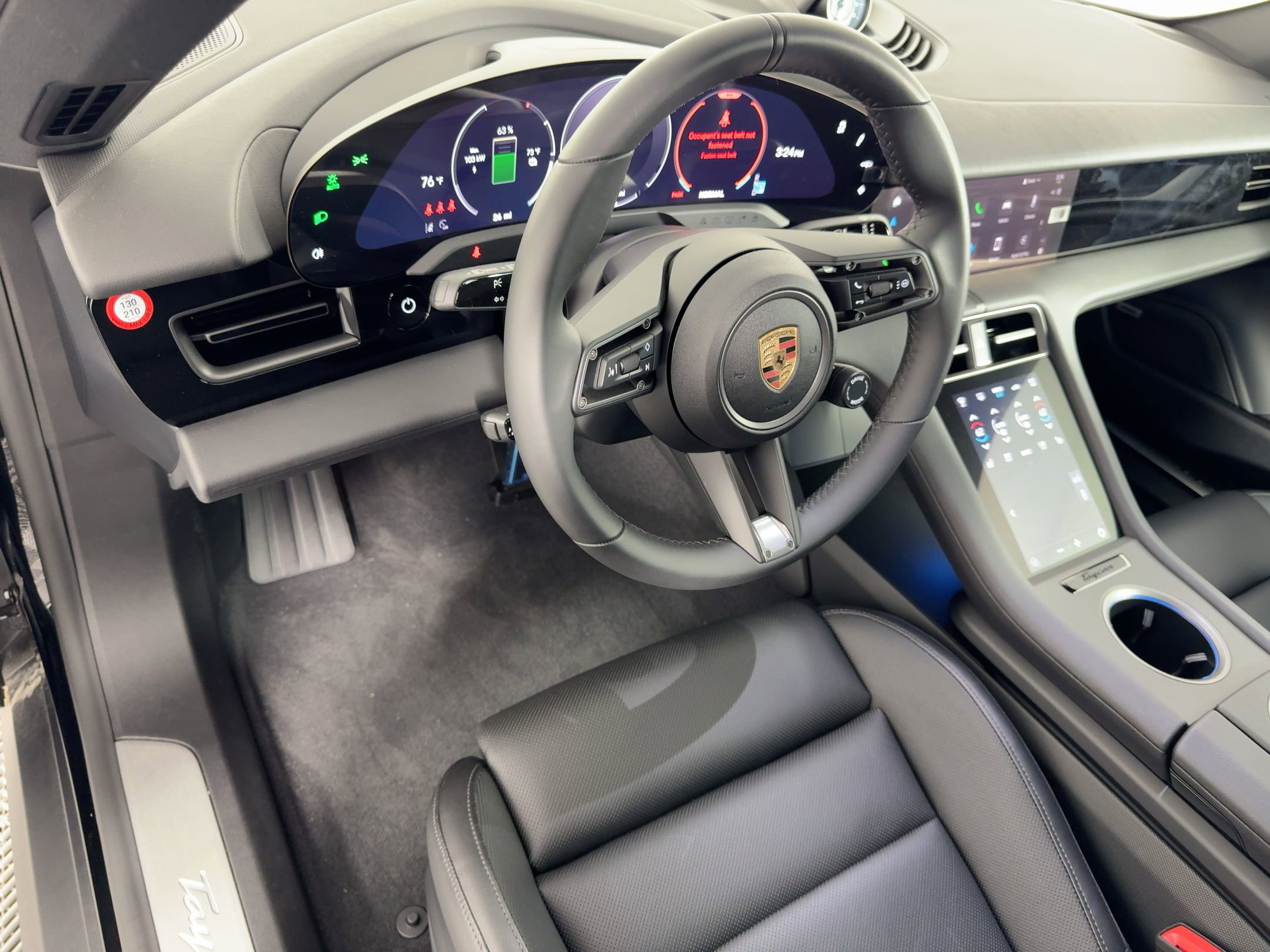 Used 2025 Porsche Taycan RWD image 4