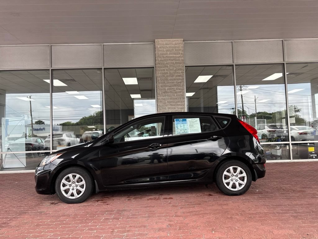 Used 2014 Hyundai Accent GS FWD image 11