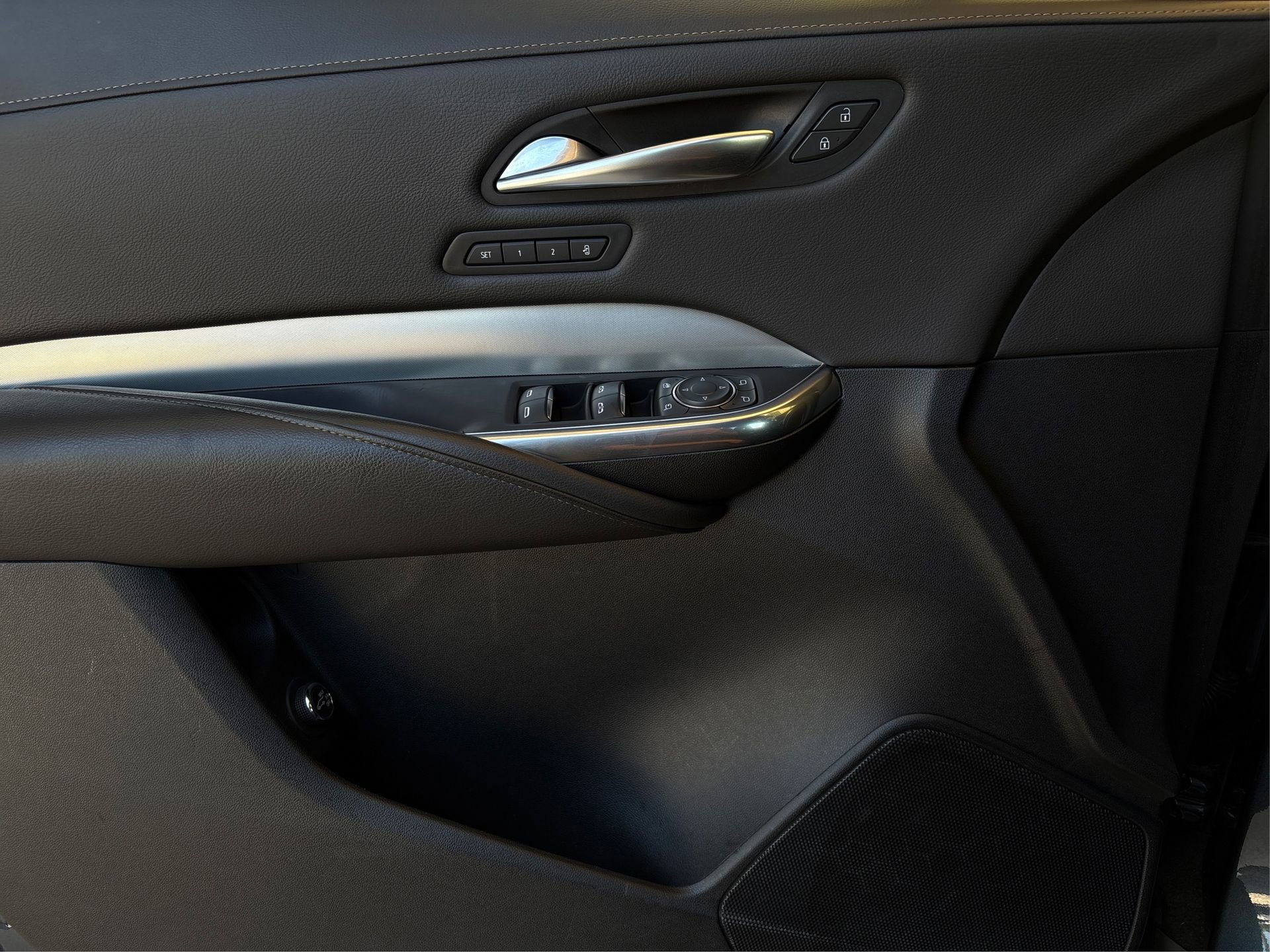 Used 2021 Cadillac XT4 Premium Luxury w/ Driver Awareness Package image 23