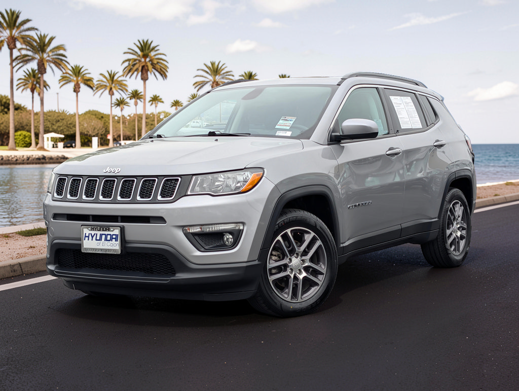 Used 2020 Jeep Compass Latitude w/ Safety & Security Group FWD image 2