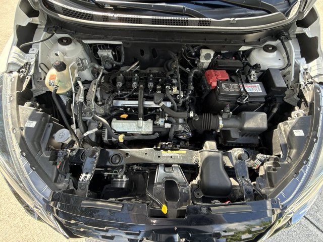 Used 2024 Nissan Kicks SR w/ SR Premium Package FWD image 27