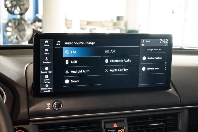 Used 2026 Honda Pilot Elite image 15