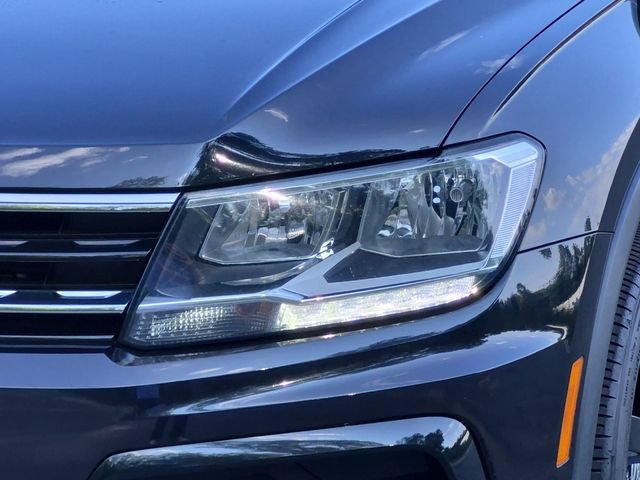 Used 2021 Volkswagen Tiguan SE R-Line AWD/4WD image 17