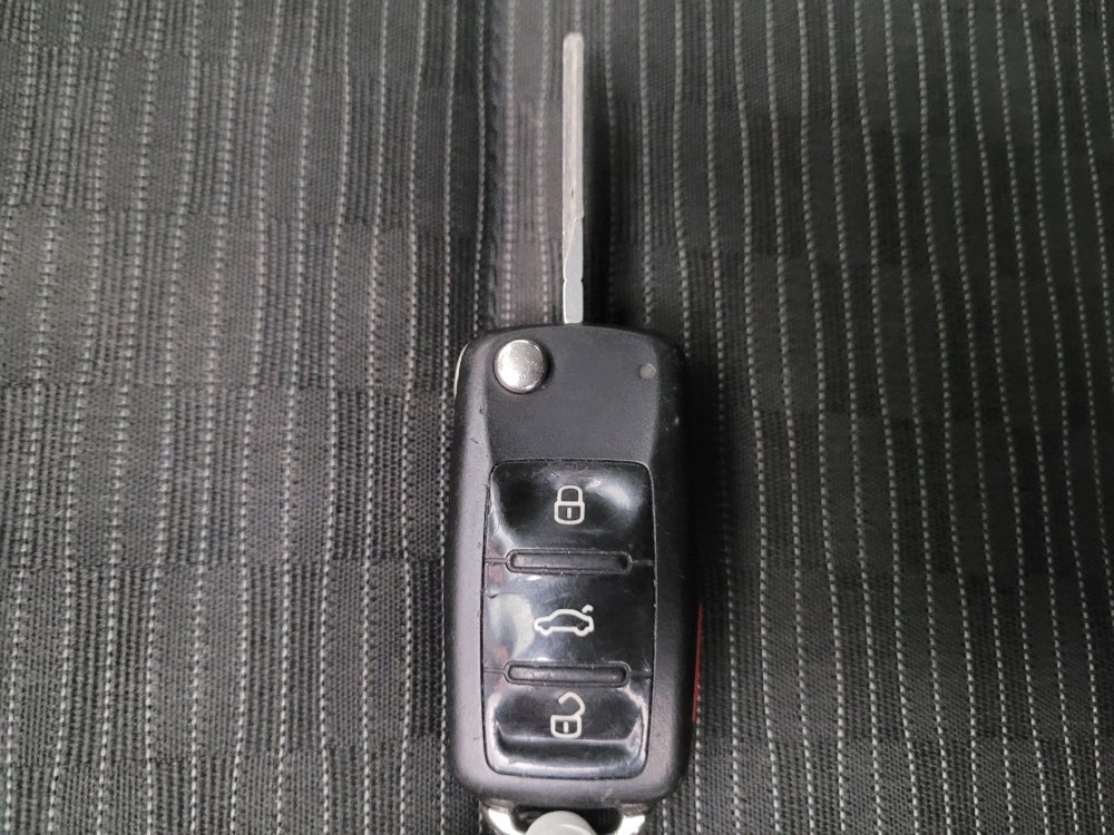 Used 2017 Volkswagen Tiguan Limited w/ Alloy Wheels Package image 32