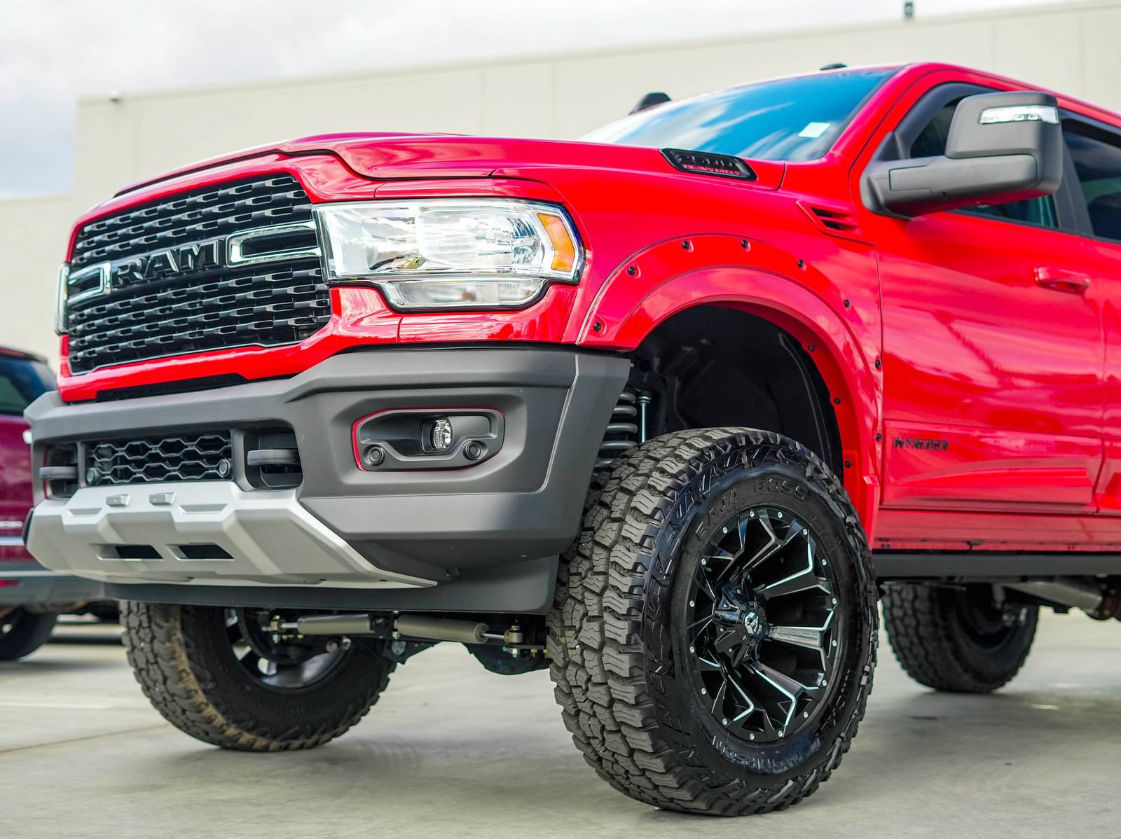 Used 2024 RAM 2500 Big Horn w/ Sport Appearance Package AWD/4WD image 11