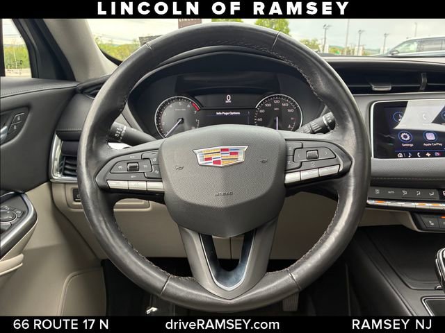 Used 2023 Cadillac XT4 Luxury w/ Cold Weather Package AWD/4WD image 24