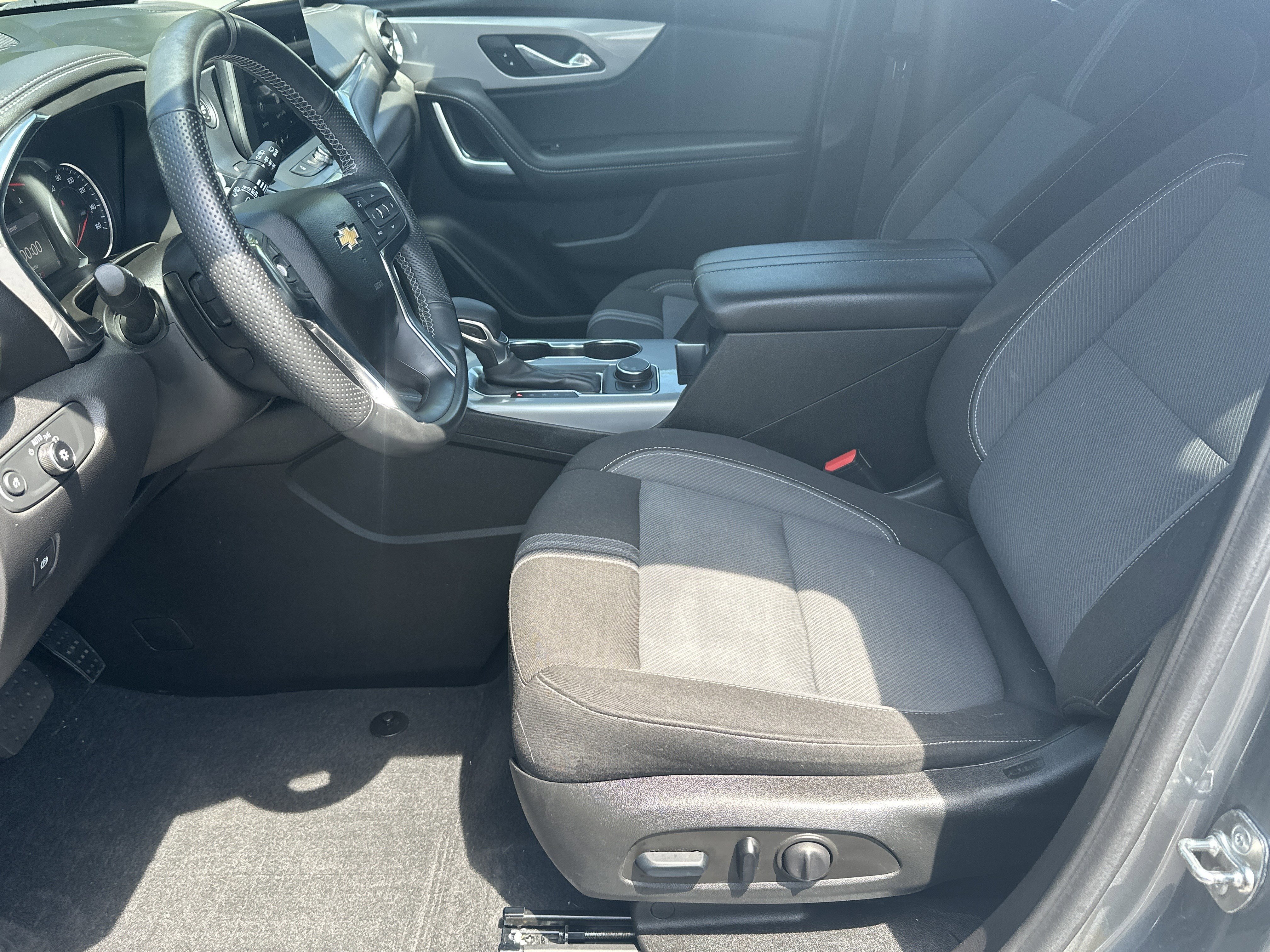 Used 2023 Chevrolet Blazer LT w/ Convenience Package image 9