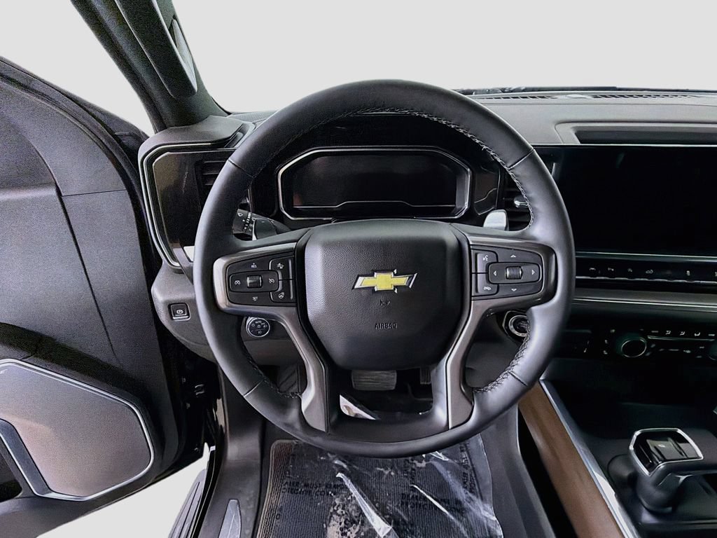 Used 2024 Chevrolet Silverado 1500 High Country w/ Technology Package AWD/4WD image 35