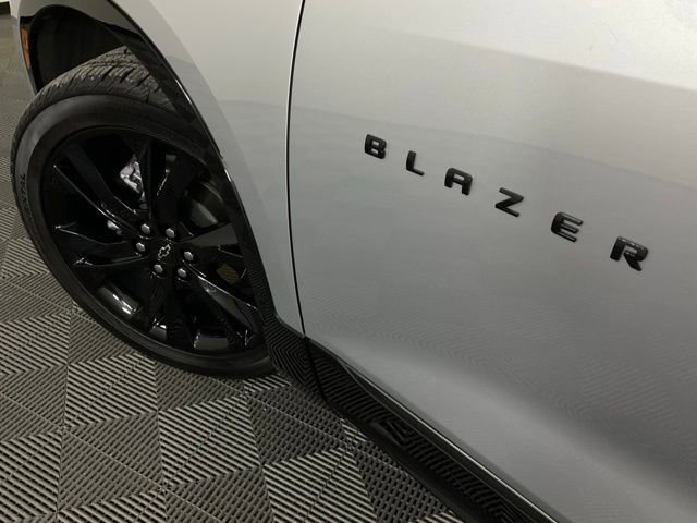 Used 2022 Chevrolet Blazer RS w/ Enhanced Convenience Package image 40