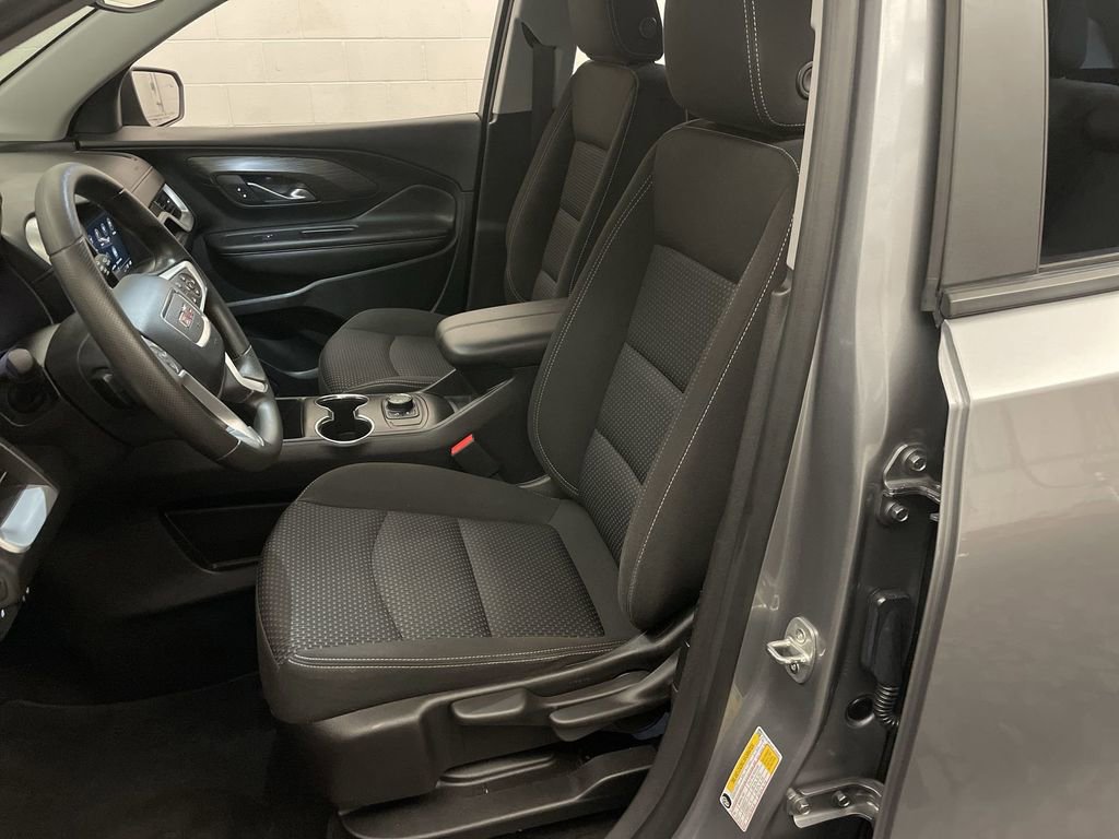 Used 2023 GMC Terrain SLE FWD image 13