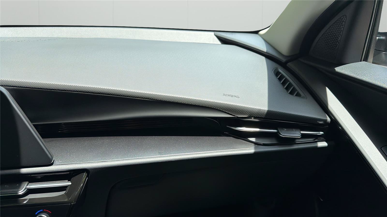 New 2026 Kia Niro LX FWD image 20