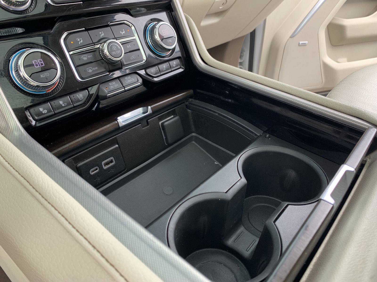 Used 2021 GMC Yukon XL Denali w/ Denali Premium Package image 13